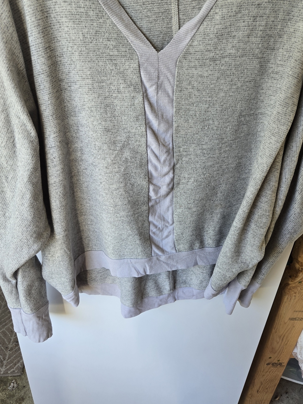 Umgee Heathered Light Gray V-Neck Sweater - Picture 2 of 3